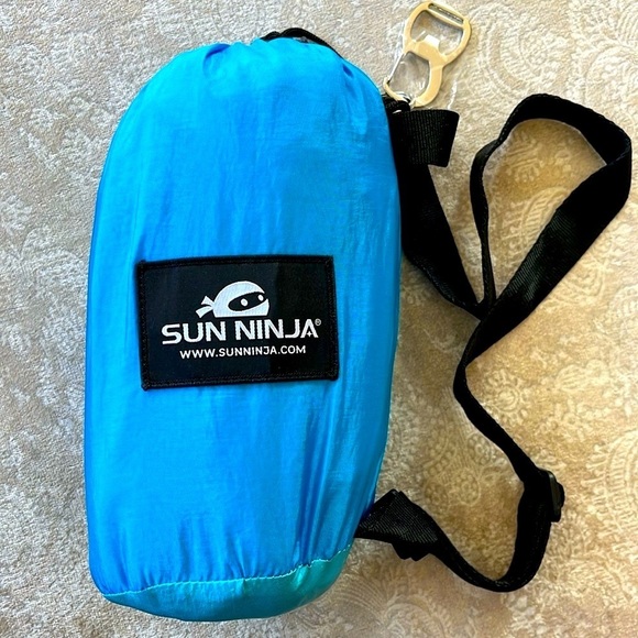 Brand New Sun Ninja 9’ x 10’ Outdoor Beach Sandfree Blanket Blue Lightweight - Picture 2 of 10